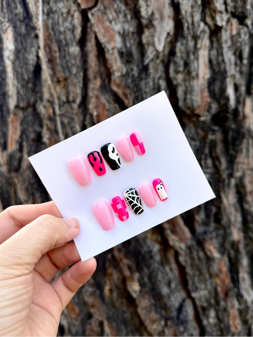 Pretty In Scream Press-On Nails